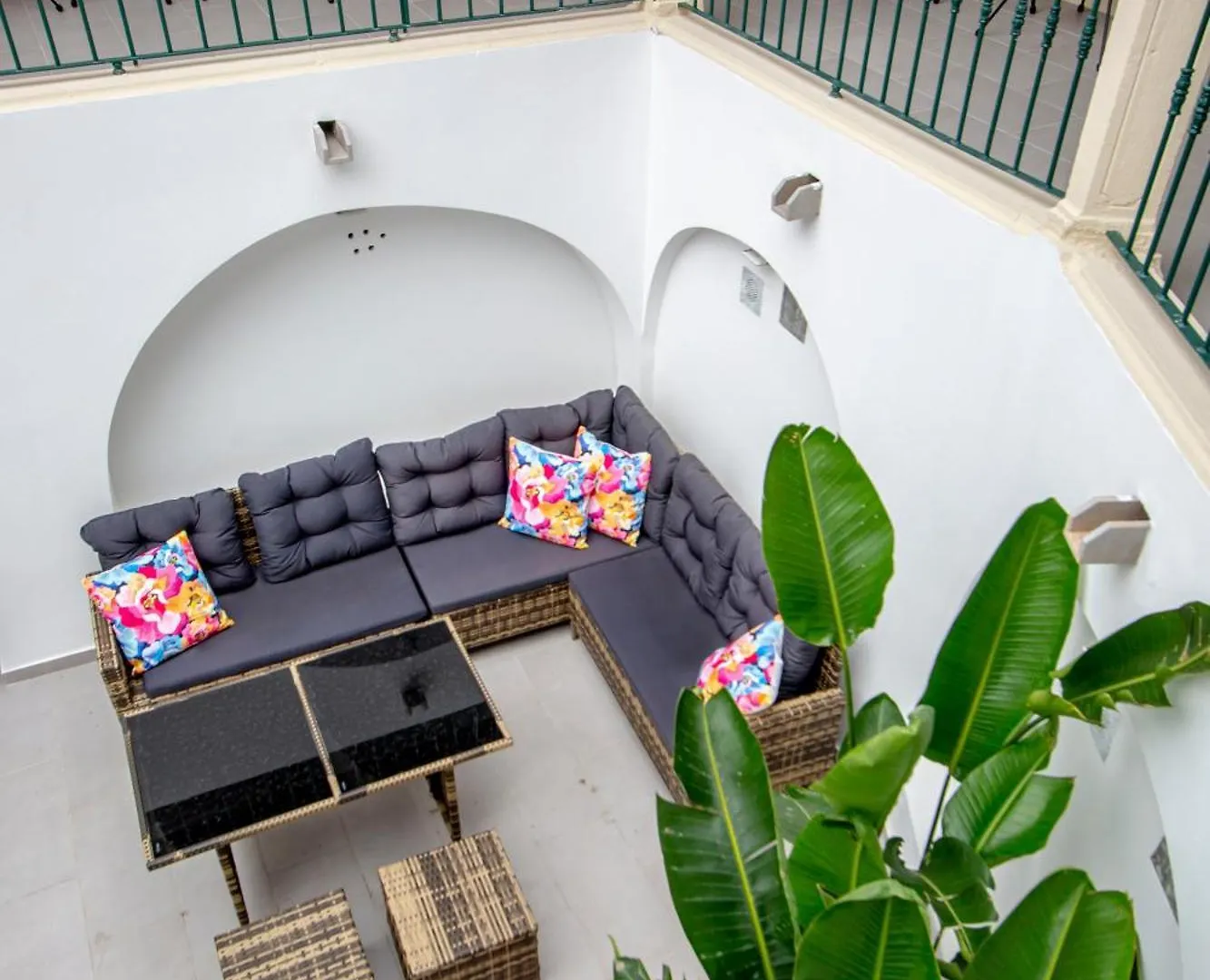 Guest House Jacaranda Faro