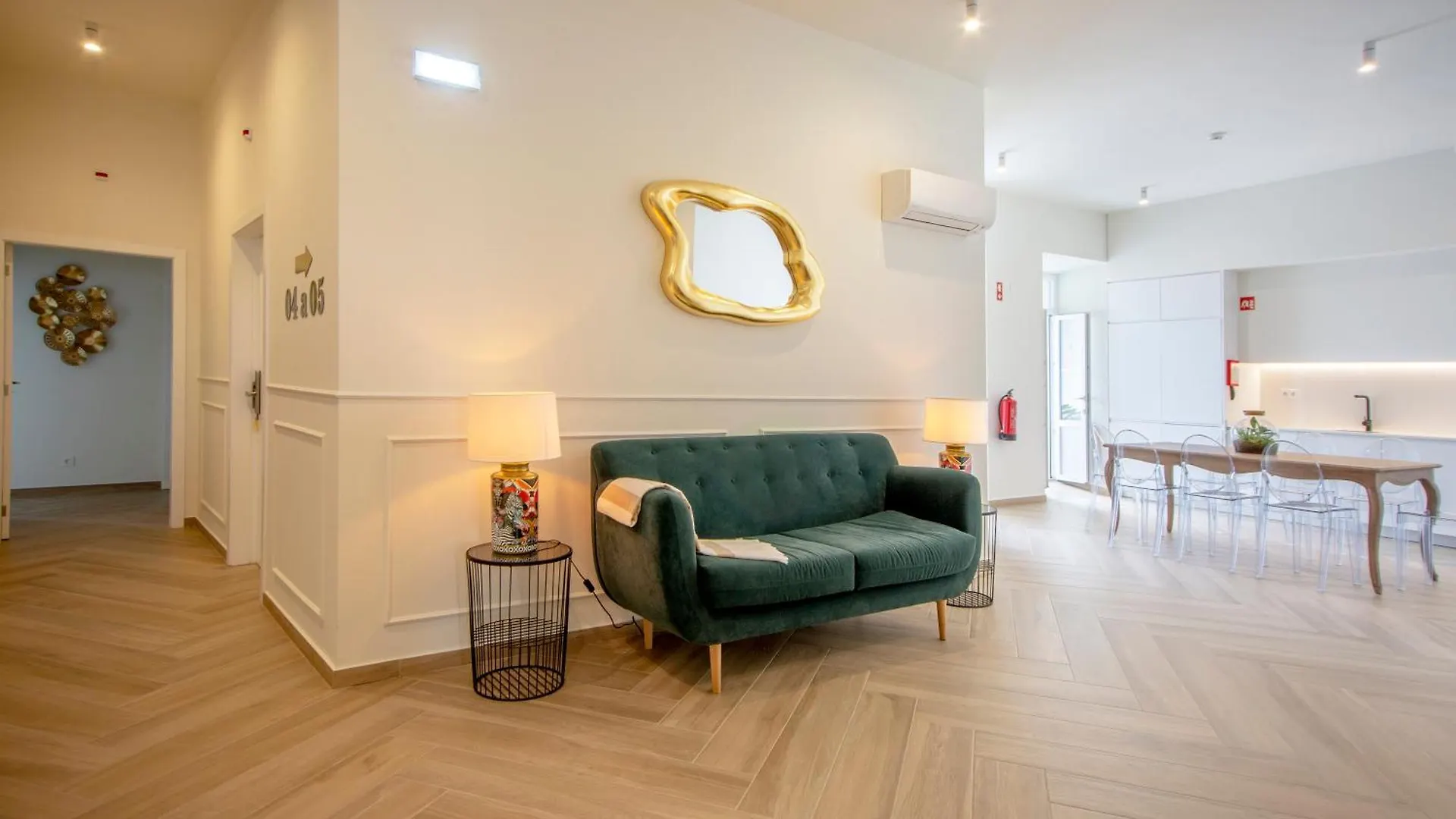 Guest House Jacaranda Faro 0*,  Portugal